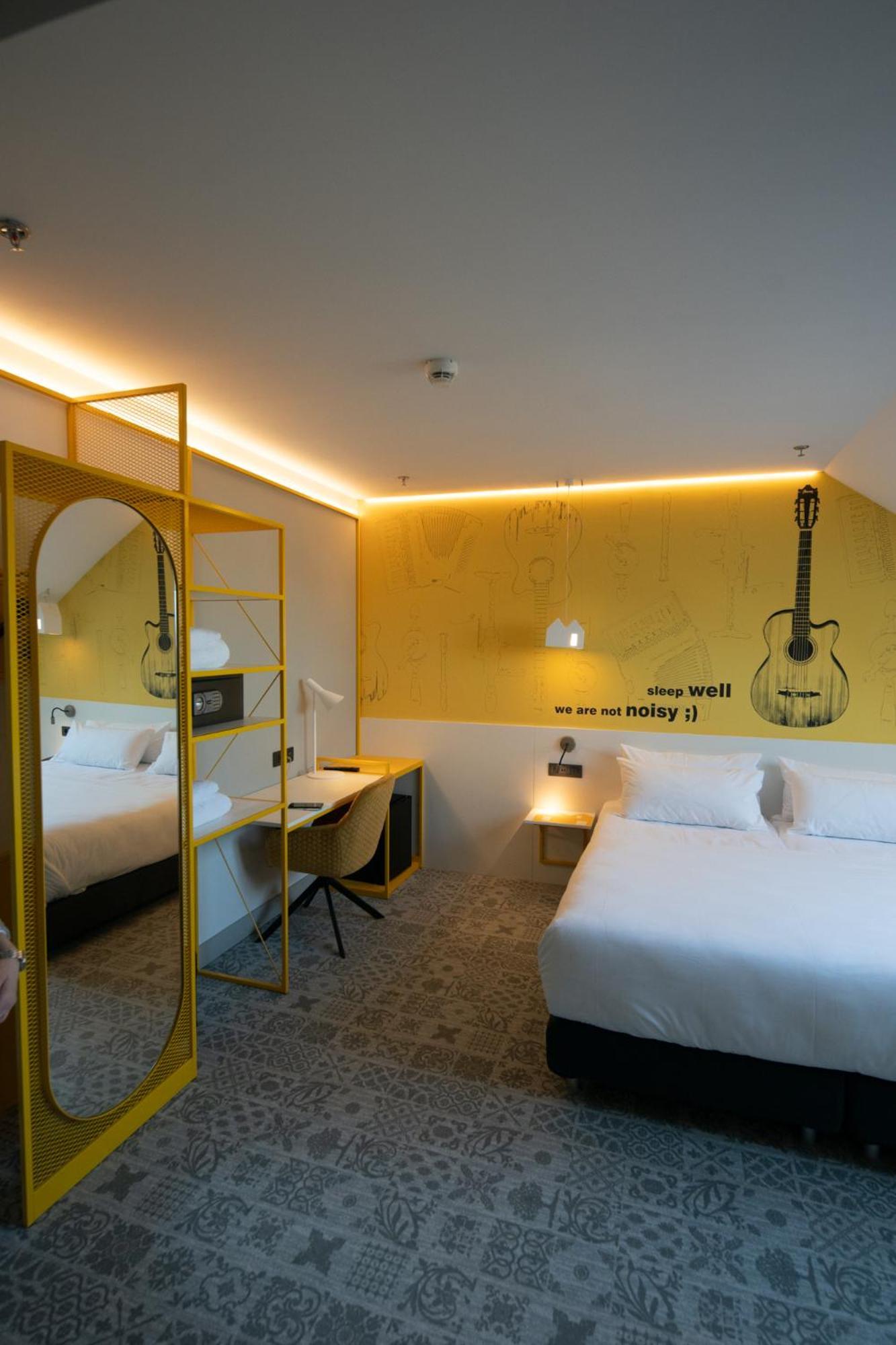Ibis Styles Sibiu Arsenal Hotel ภายนอก รูปภาพ