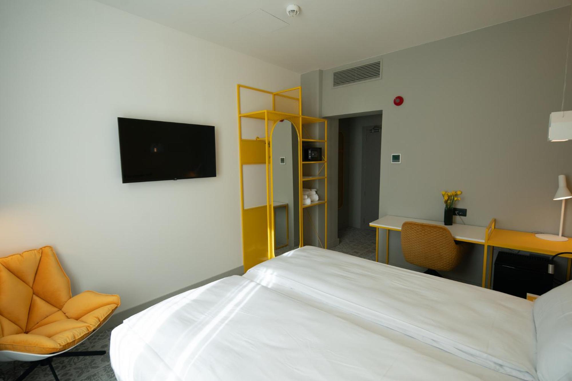 Ibis Styles Sibiu Arsenal Hotel ภายนอก รูปภาพ